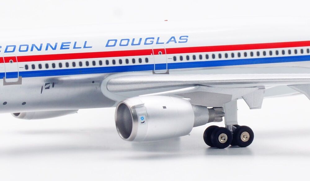 INFLIGHT 200 DC-10-10 (POLISHED) REG: N1338U